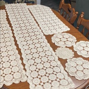 Doilies, Doilies, Doilies!